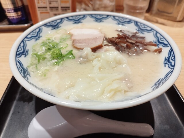 Hakata Ramen Yoshimaru Shinagawa Konan Ten photo 2