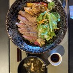 全日餐飲 月之路 - 