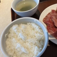 馬車道 de 焼肉 DOURAKU CORRIDA 北仲ブリック＆ホワイト店 - 