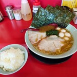 ラーメン 村井村  - 料理写真:2025年8月　ラーメンライス