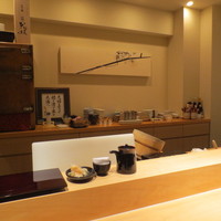 艪 - カウンター席から。