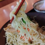 幸楽苑 - 麺リフト