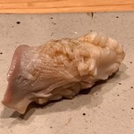 すしやのたい悟 - 北寄貝さんでーす。