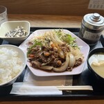梅山鉄平食堂 - 