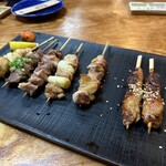 翠翔 - 焼き鶏５串と月見つくね