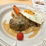 手作りハンバーグ卵 - ハンバーグ（ガーリックソース）