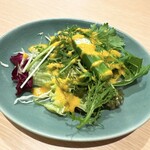 手作りハンバーグ卵 - サラダ