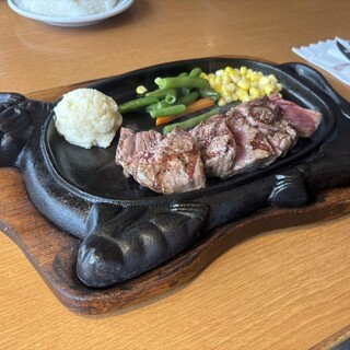 肉肉88 口コミ一覧 : ステーキハウス 88 国際通り店 （ハチジュウハチ