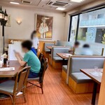 栄福 - 店内の様子