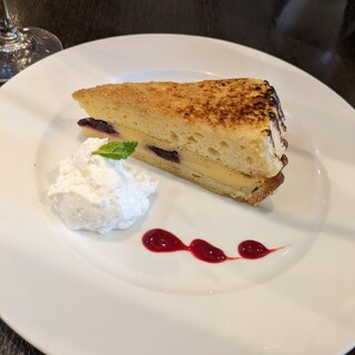 TAGEN DINING CAFE_1