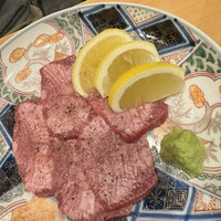 神戸焼肉 金虎 - 