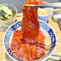 #ヒロキヤ六本木 - 飲める牛丼 Sサイズ（ご飯180g）スープ、サラダ付き