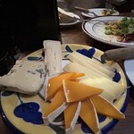 CAVO - 本日のチーズの盛り合わせ