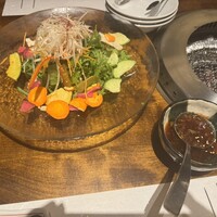 焼肉トラジ ルクア大阪店 - トラジ4代目サラダ
