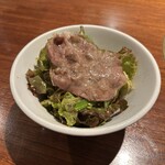 韓流 安歡 - 上タン塩 サラダとともに