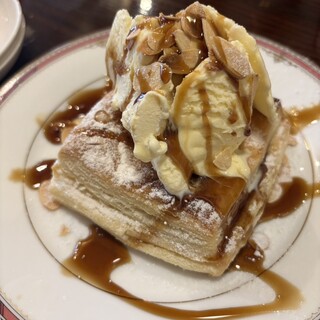 カフェ・ド・パルク_0