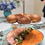 Tiffany Blue Box Café - 