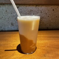 但 - 余った蜜は牛乳割りしてくれる