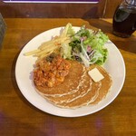 カフェ マチルダ - チリビーンズパンケーキ