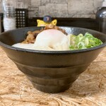 うどん処 龍太郎 - 器が深いので、結構なボリューム感