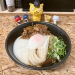 うどん処 龍太郎 - 料理写真:温玉牛とろろぶっかけ　1,000円(税込)