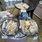 PETER RABBIT™ SHOP&BAKES - 