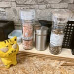 うどん処 龍太郎 - 味変部隊　※こだわりの塩あります　※使ってないけど