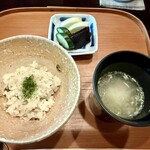 比良山荘 - 鮎ご飯