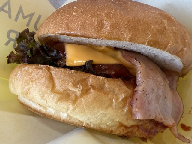 淡路島バーガー専門店 SHIMAUMA BURGER 淡路島本店 （シマウマ