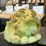 車久米穀店 - 多度山　下の右2個が餅