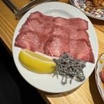 天満 カウンター焼肉 うしすき - 