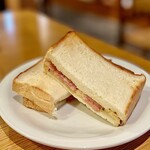 마루야마 커피 하루니레 테라스점 - 핫 베이컨 치즈 샌드위치