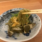 日本料理 晴山 - 鮑うどんには鮑の肝が絡ませてありました。美味！