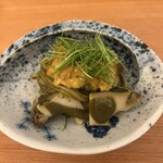 日本料理 晴山 - 鮑うどん　　雲丹がのっていて、麺には肝が絡ませてあります