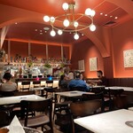 AHILYA INDIAN RESTAURANT - 店内