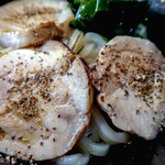 ヨコクラうどん - 鶏チャー&黒胡椒