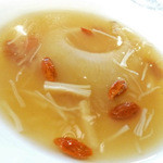 聘珍樓 - 干し貝柱入り  フカひれスープ   