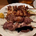 鳥勝 - 上ミノ、ナンコツ、カシラ、タン