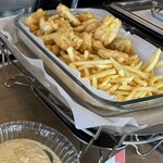 レストラン ヴァロリス - 本日のフリット（コーン・ポテト）