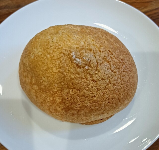 メロンパン2つ 560円』by Yusukeσ : メロンパン専門店 コットン