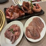 焼肉食べ放題 黒川家 - 