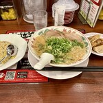 ラーメン 魁力屋 - 料理写真:
