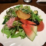 Lei can ting 箕面本店 - 大地の恵みが育んだ旬野菜の彩りサラダ