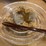 祇園 椿 - 胡桃餅。めっちゃ美味しいです！