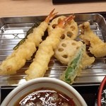 さん天 - 天ぷら定食（特別価格390円）天ぷらアップ