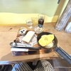 みどりの朝喫茶 -  アイスコーヒーのチーズスキレットオムレツモーニング