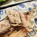 かんのん - 「あじ塩焼き（税込￥1,700）」のひと口のアップ…