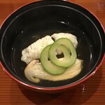 馳走 山傳 - 鱧と松茸の吸い物
