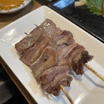 馬刺しともつやき おにくの大将 - タン焼きです。