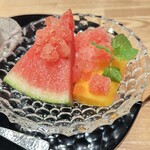 日本料理うしお - 三浦の西瓜、平塚のアップルマンゴー